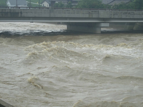 豪雨３